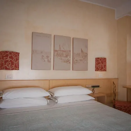 Hotel Derby-2